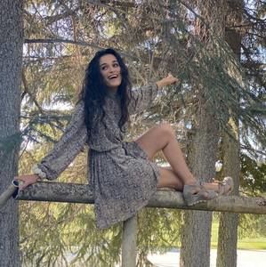 Meet your Posher, Alexis